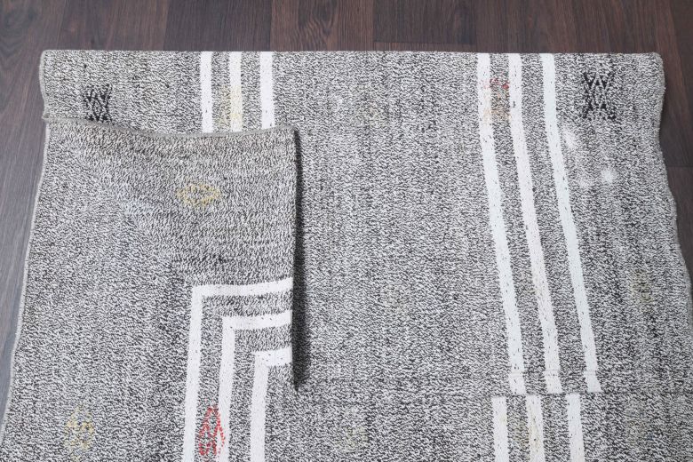 Vintage Runner Kilim Rug