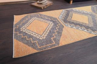 Vintage Hallway Runner Rug - Thumbnail