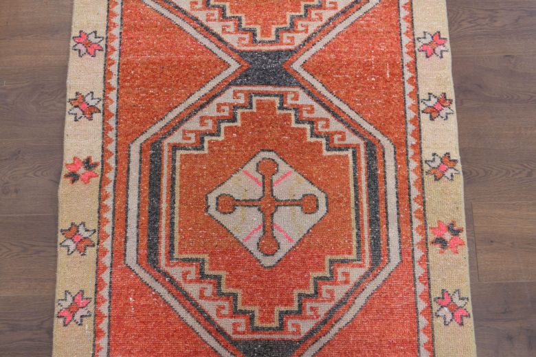 Vintage Kitchen & Hallway Anatolian Runner Rug