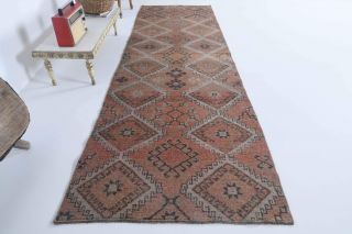 Heirloom Brown Semi-Antique Runner Rug - Thumbnail