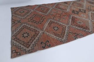 Heirloom Brown Semi-Antique Runner Rug - Thumbnail