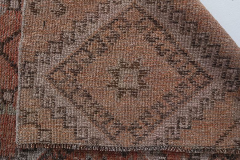 Heirloom Brown Semi-Antique Runner Rug