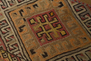 Vintage Small Kilim Rug - Thumbnail