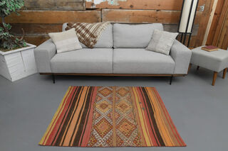 Vintage Small Kilim Rug - Thumbnail