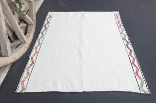 Vintage White Kilim Rug - Thumbnail