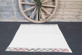 Vintage White Kilim Rug - Thumbnail