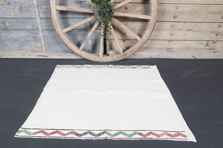 Vintage White Kilim Rug