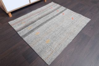 Vintage Small Rug - Thumbnail