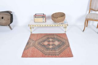 Vintage Small Rug - Thumbnail