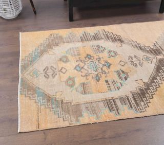 Vintage Small Rug - Thumbnail