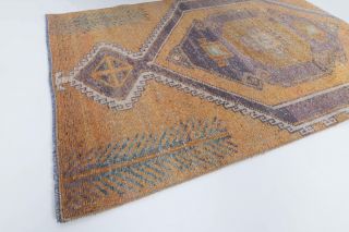 Vintage Small Rug - Thumbnail