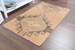 Vintage Tribal Throw Rug - Thumbnail