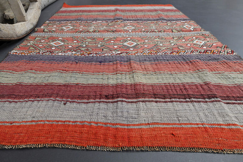 Vintage Turkish Kilim Rug 3x5