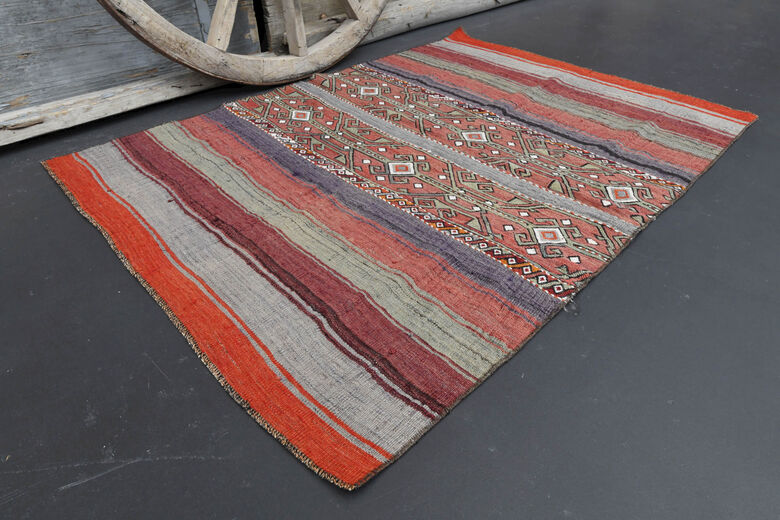 Vintage Turkish Kilim Rug 3x5