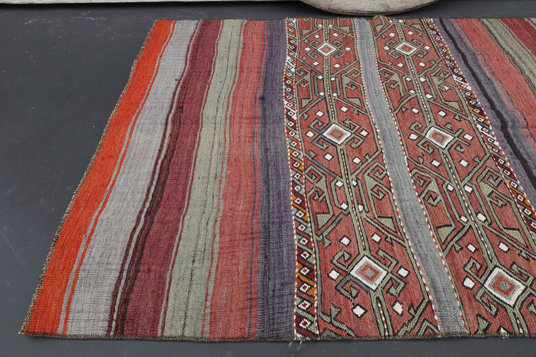 Vintage Turkish Kilim Rug 3x5