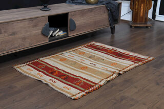 3'x4' Vintage Handmade Kilim Rug - Thumbnail