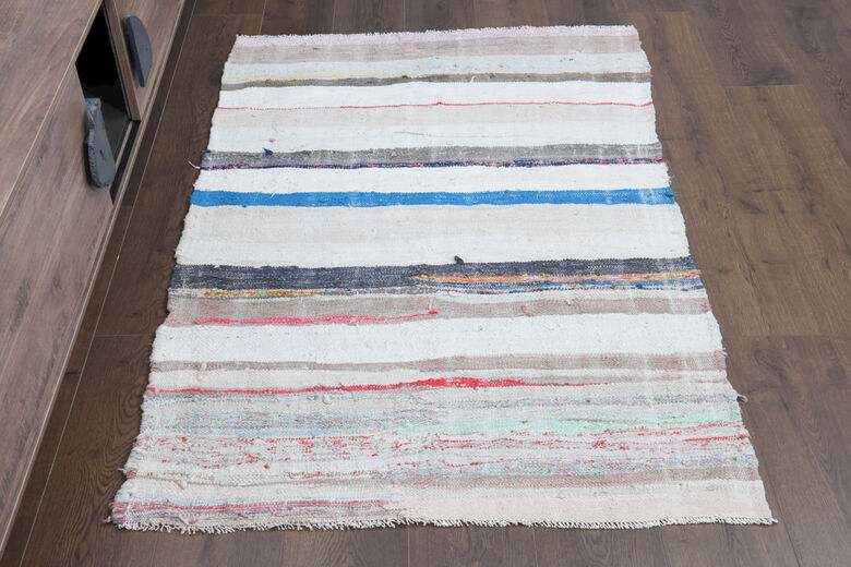 Handmade Vintage Kilim Rug