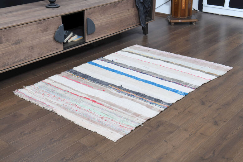 Handmade Vintage Kilim Rug