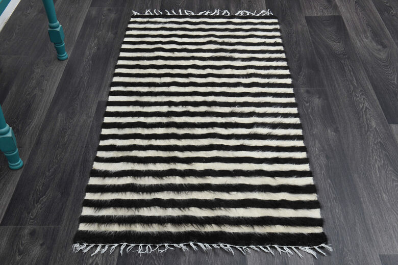 Black White - Vintage Small Rug