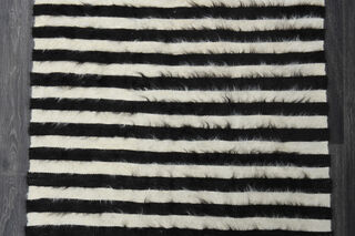 Black White - Vintage Small Rug - Thumbnail