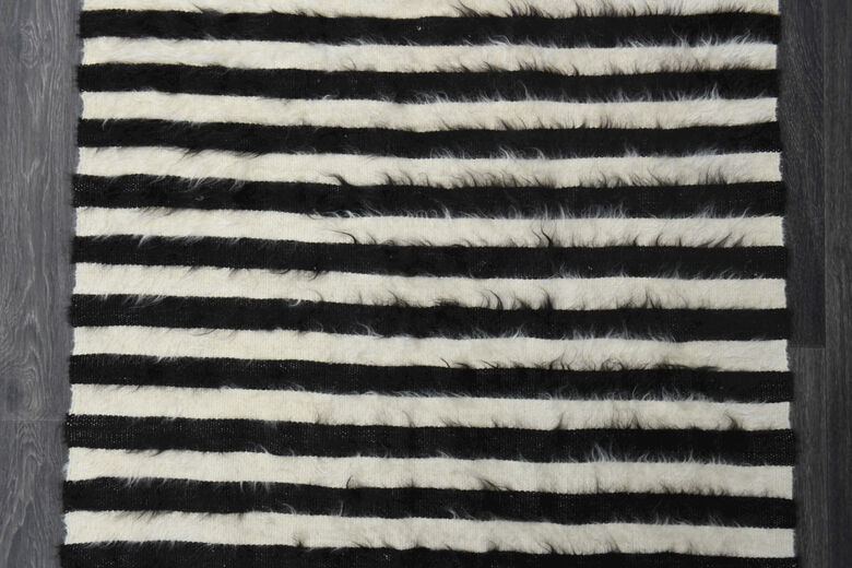 Black White - Vintage Small Rug