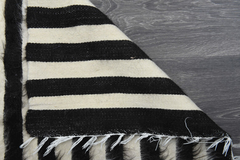 Black White - Vintage Small Rug