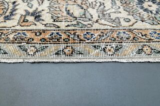 Vintage Turkish Area Rug - Thumbnail