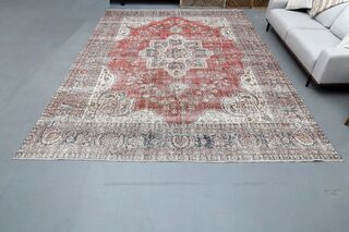 Red Oversized Vintage Rug - Thumbnail