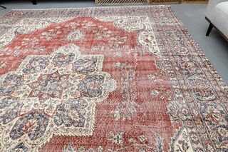 Red Oversized Vintage Rug - Thumbnail