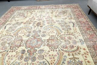 Oriental Turkish Area Rug - Thumbnail