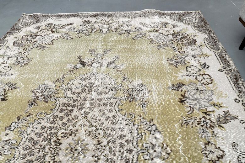 Green Vintage Area Rug