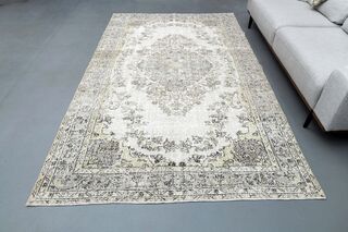 Handmade Wool Area Rug - Thumbnail