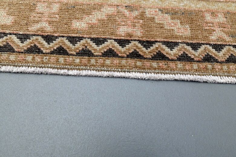 Oriental Wide Runner