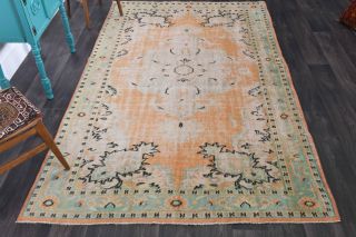 Oriental Vintage Area Rug - Thumbnail