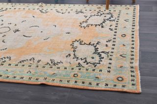 Oriental Vintage Area Rug - Thumbnail