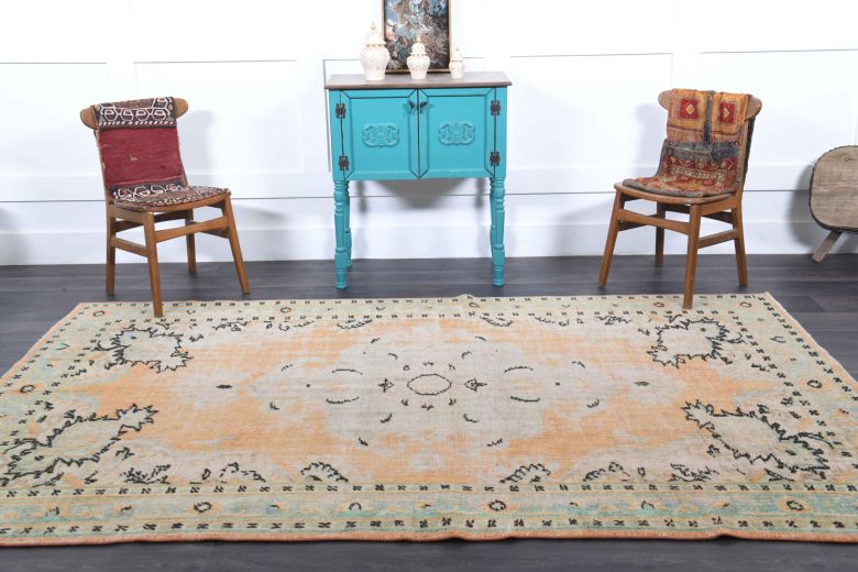 Oriental Vintage Anatolian Area Rug