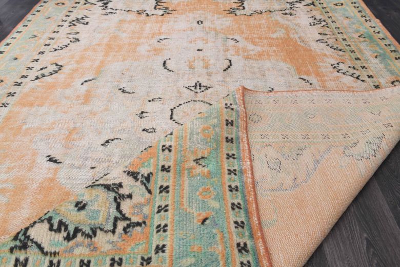 Oriental Vintage Anatolian Area Rug