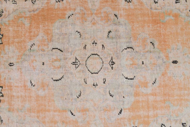 Oriental Vintage Anatolian Area Rug