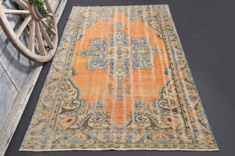 Oriental Vintage Area Anatolian Rug