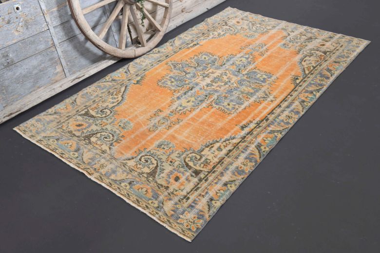 Oriental Vintage Area Anatolian Rug