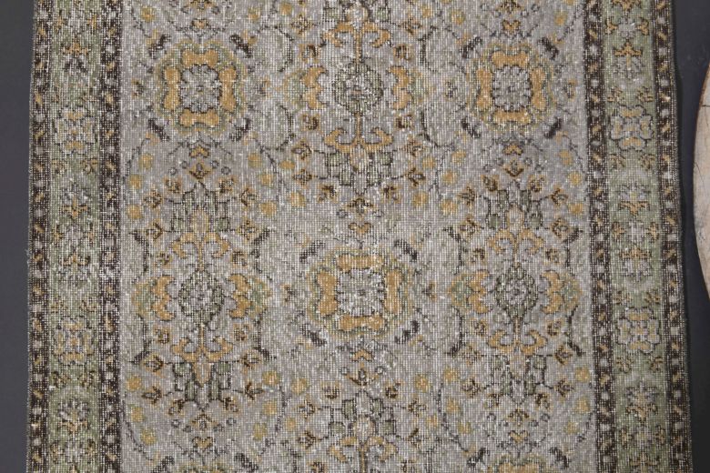 Vintage Floral Area Rug