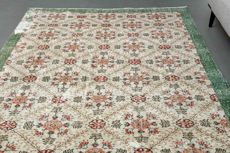 Bohemian Turkish Hereke Rug