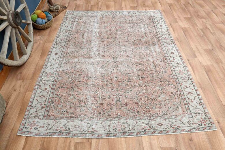 Hereke Floral Vintage Turkish Rug