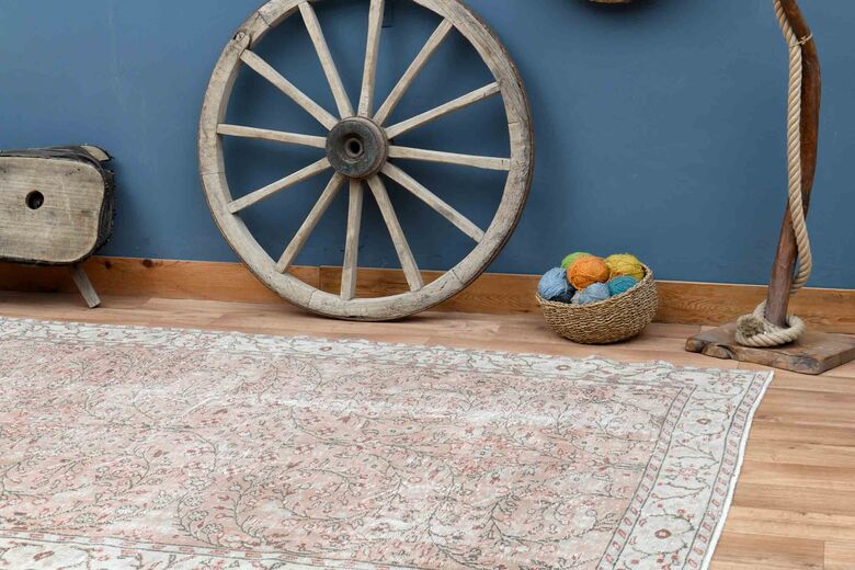 Hereke Floral Vintage Turkish Rug