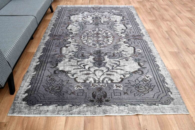 Original Vintage Turkish Anatolian Rug