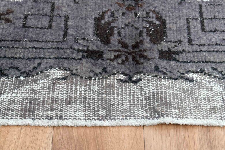 Original Vintage Turkish Anatolian Rug