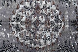Original Vintage Turkish Anatolian Rug - Thumbnail