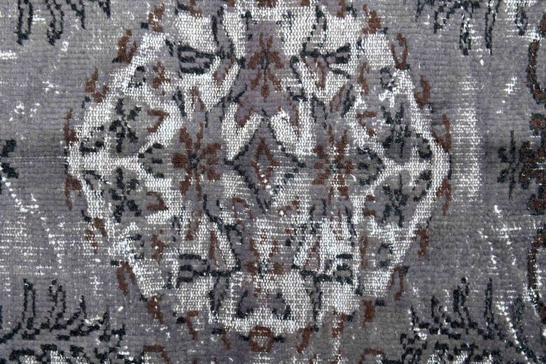 Original Vintage Turkish Anatolian Rug