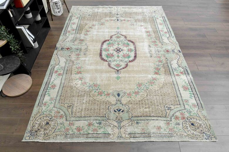 Original Vintage Wool Anatolian Rug