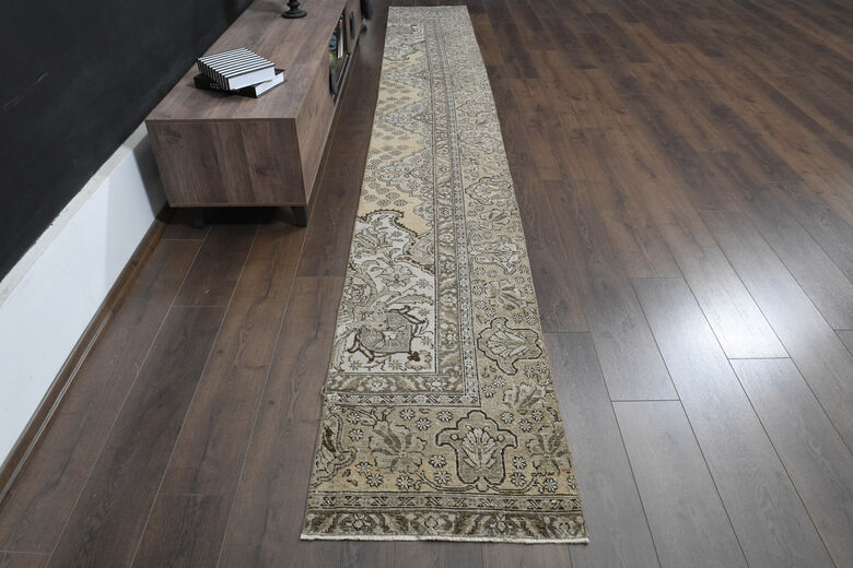 Traditional Wool Oushak Runner